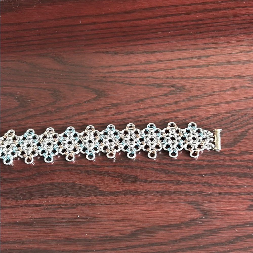 Elegant Silver and Blue Bracelet with magnetic locking